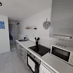 شقة P *